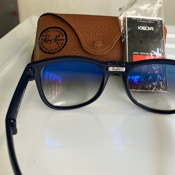 Ray Ban wayfarers Folding Gradient Sunglasses 🕶️ ☀️😎 - Picture 4 of 7